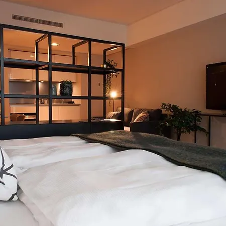PREMIER SUITES PLUS Antwerp 